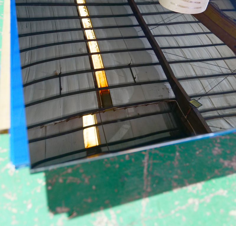 This is an oversized mirror stainless steel ultra-thin sheet